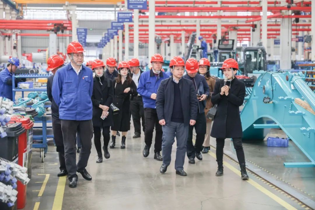 中国人民银行调研组调研优德88智能