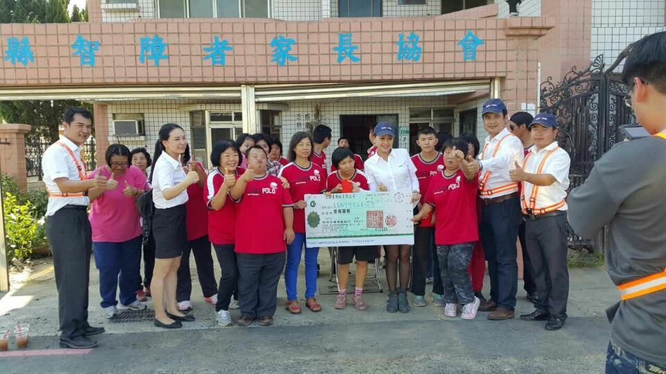 嘉義市长大赞优德88智能挖掘机环台义举