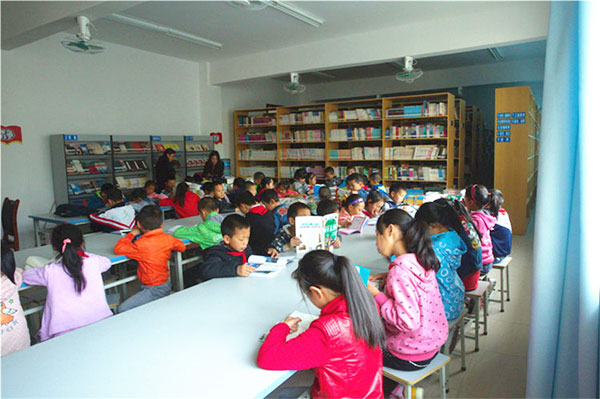 震后八年：朗朗书声传来，，理想之花绽放