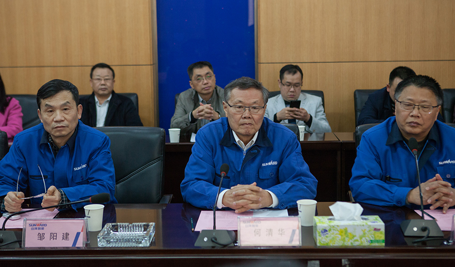 湖南省国防发动研究性演习参演向导莅临优德88智能