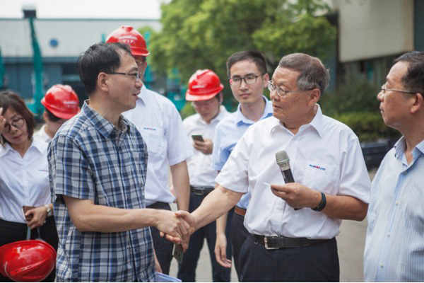 商务部相助司刘民强副司长一行调研优德88智能