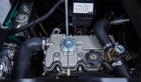 “C位”出道 14.5万元优德88智能微挖18UB等你开回家