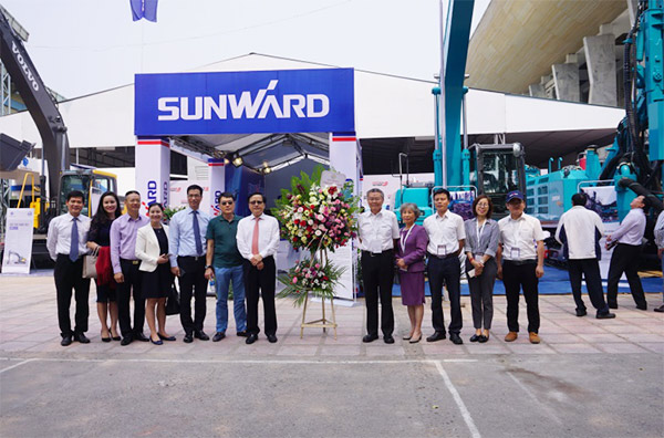 优德88智能携全球领先凿岩装备，，引爆越南矿业展