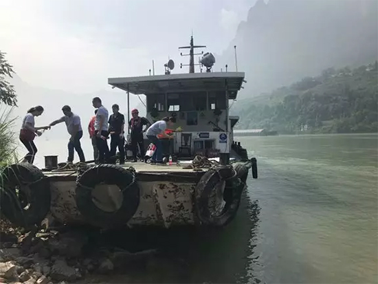打造长江黄金水道！优德88智能航道钻机轻松搞定水下礁石