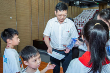 精准服务共建家园，，，解决刚需心怀感恩——优德88智能首期职工子女暑期托管班圆满结班