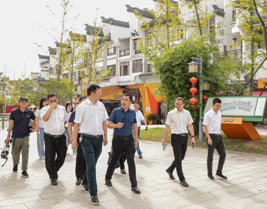 优德88智能党委赴浔龙河交流学习
