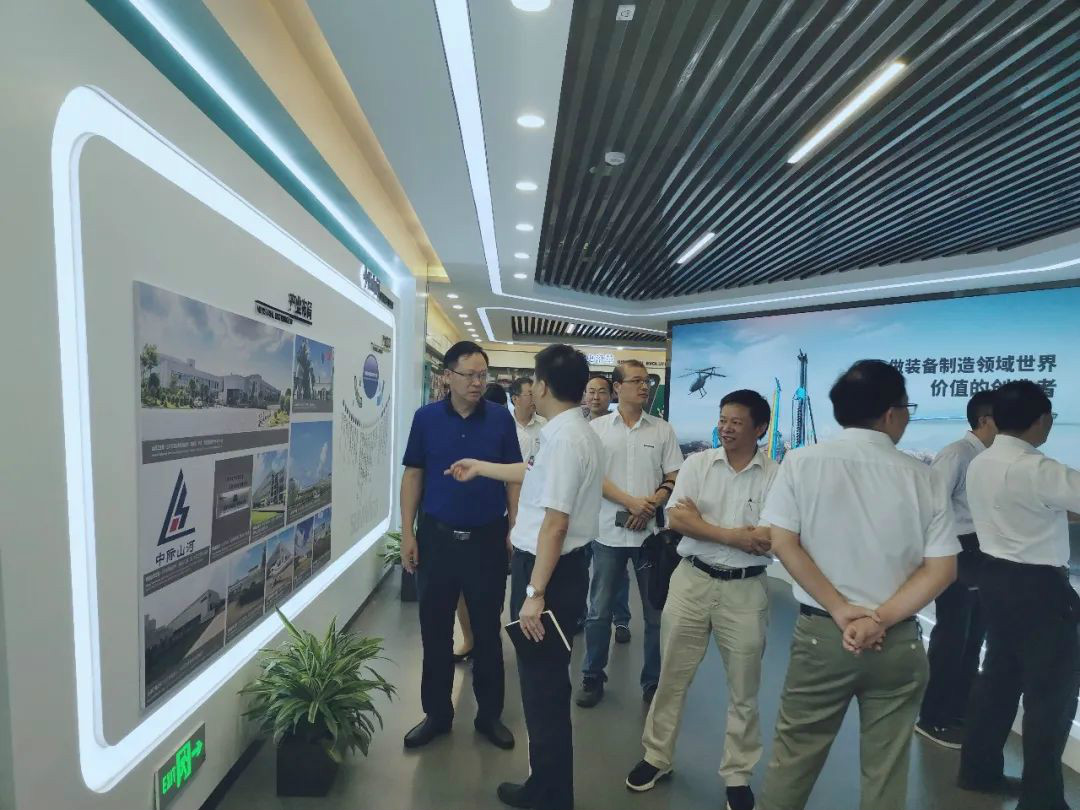 中南大学机电工程学院肖来荣书记到访优德88智能