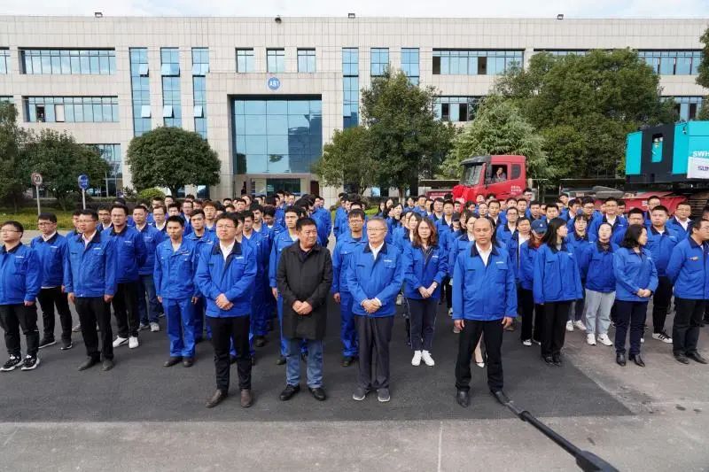 优德88智能首台SWHG70连续墙液压抓斗顺遂交机