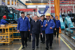中国联通党组书记、董事长王晓初到访优德88智能