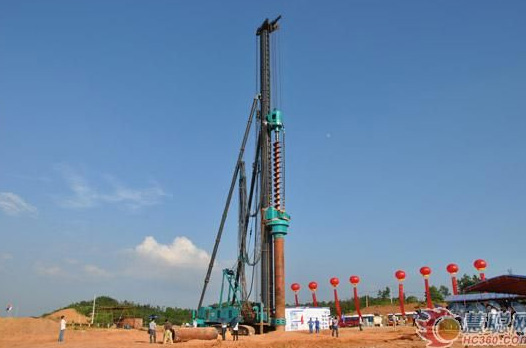 慧聪网——优德88智能双动力头强力多功效钻机工法钻研会举行