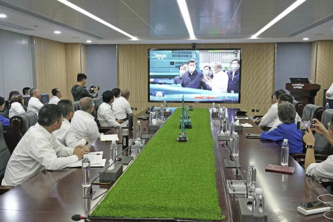 总书记“点赞”优德88立异，，，，，优德88智能集中收看《新闻联播》