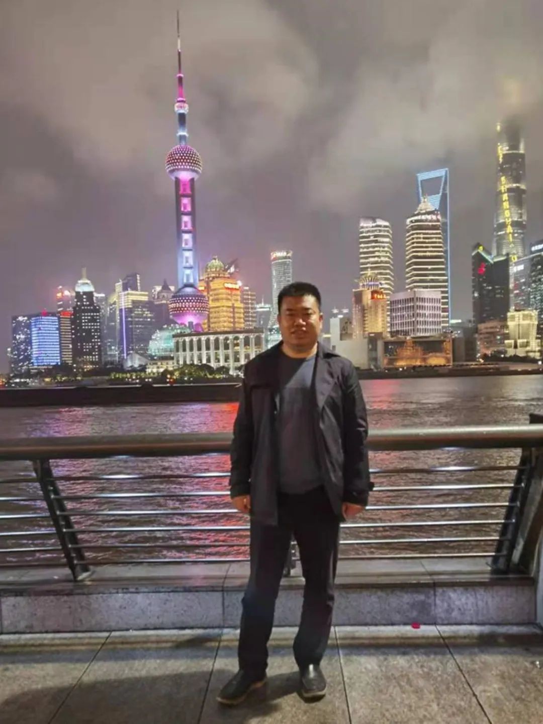 金戈铁马工程路 风雨无阻选优德88