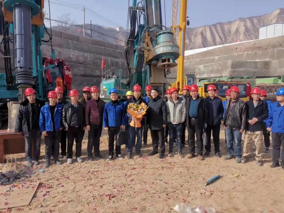 金戈铁马工程路 风雨无阻选优德88