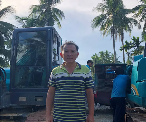 作为村里的创富标杆，，，，陈老板的∶院爱将”事实是谁？？