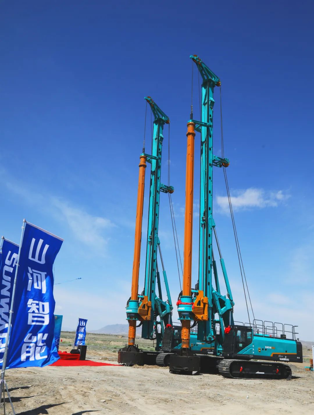 优德88智能产品交付中国能建葛洲坝集团，，，，助力建设大美新疆