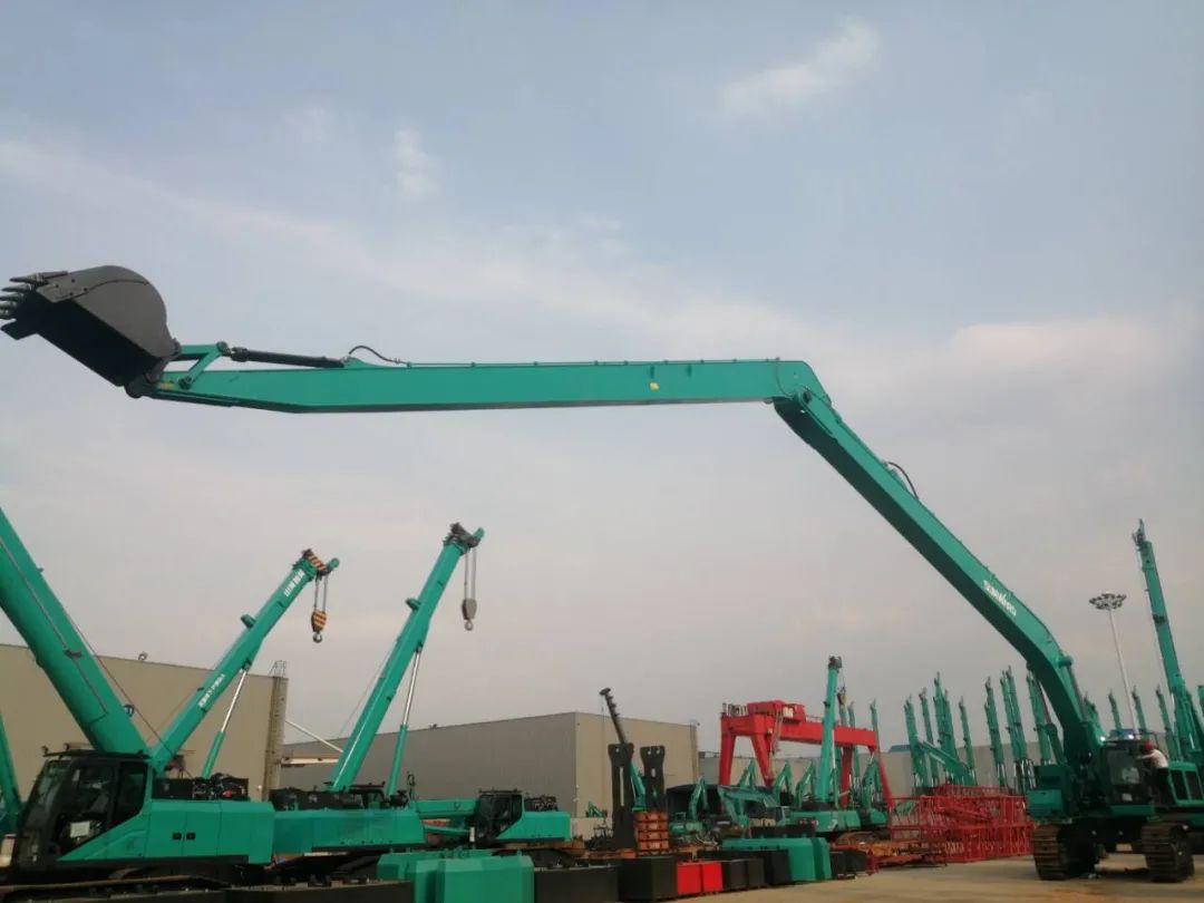 挖深全球第一！优德88智能加长臂液压挖掘机SWE950ELR出口南美