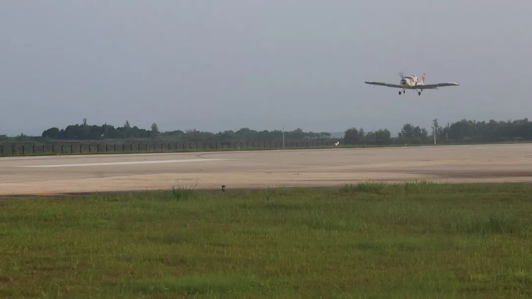 首飞！优德88科技全新升级推出短距起降型牢靠翼无人机