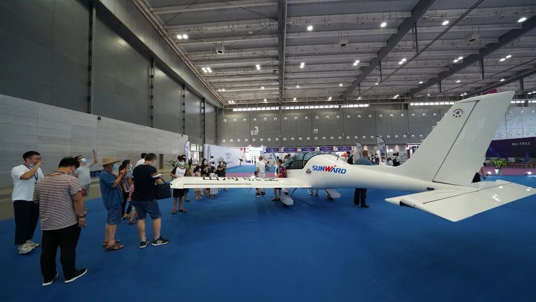 明星产品受追捧，，优德88航空携多款产品精彩亮相2021年湖南航展