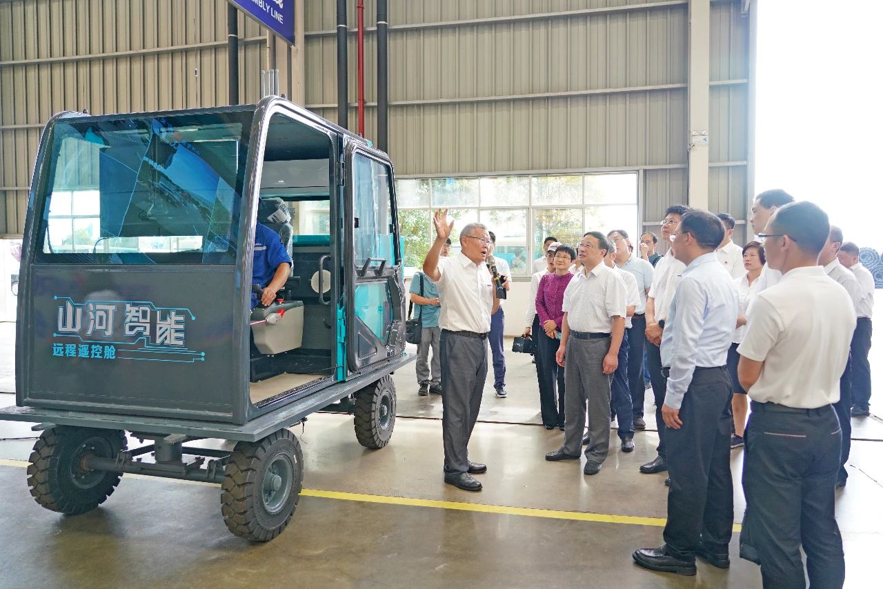 国家统计局总经济师毛盛勇率团调研考察优德88智能