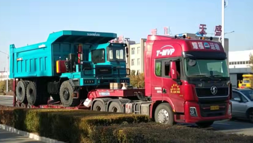 高设置、智能化……优德88智能高端定制AT版105吨级宽体矿卡乐成下线