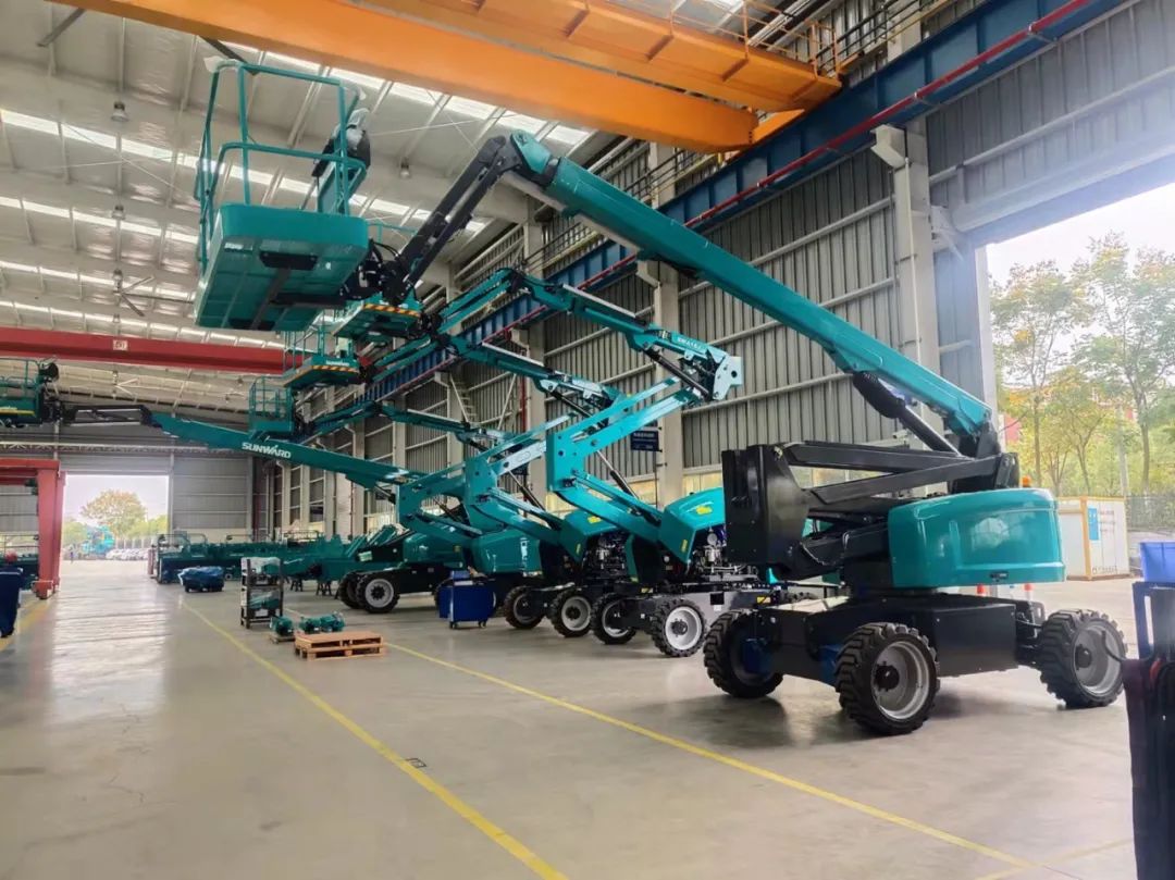 同级别作业高度最高！优德88智能首款自主研发电动臂式高空作业平台下线