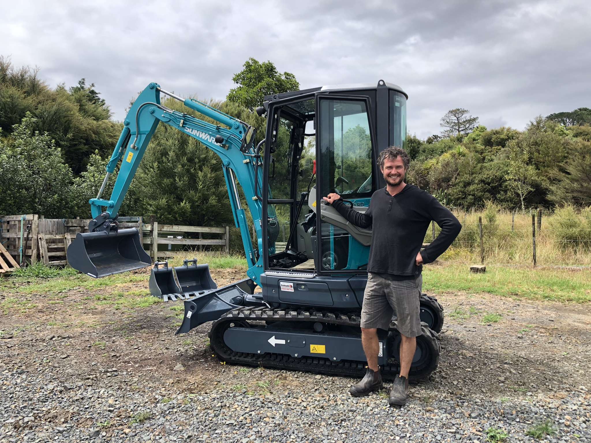 二手挖掘机生意市场袒露出这些问题，，你知道吗？？