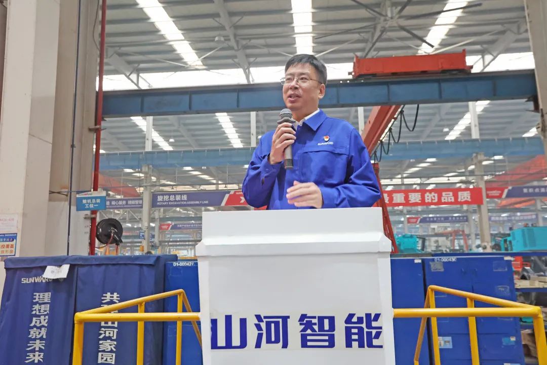 向模范学习！优德88智能56名职工受到职工职业手艺竞赛表扬