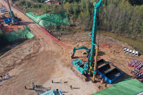 首根桩基开钻！优德88智能助力新建沪渝蓉高速铁路建设