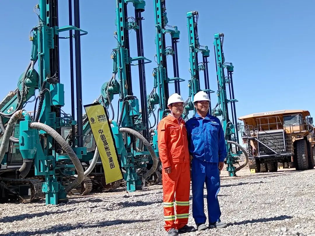 疫情当下，，，，，逆行非洲——优德88智能凿岩装备团队外洋服务纪实