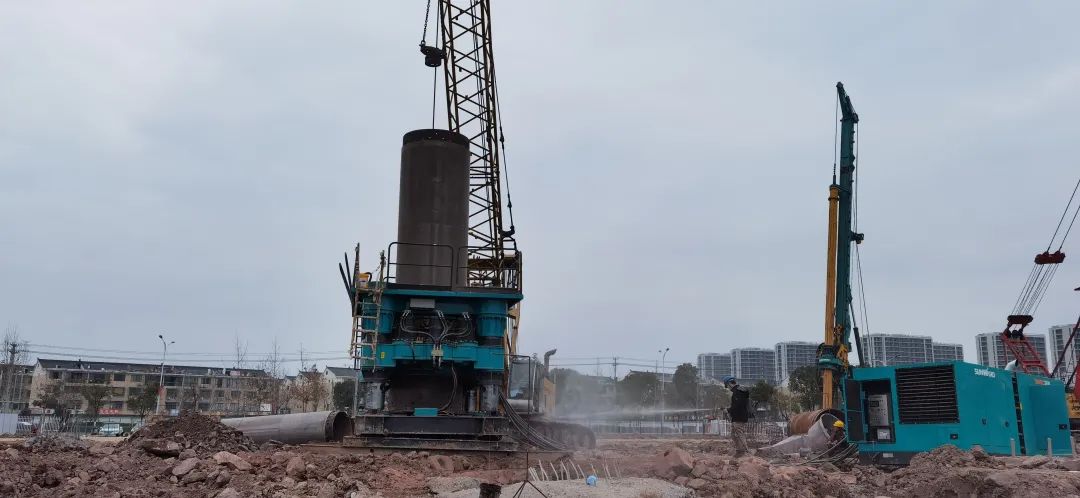 利器出击！优德88智能SWRC260全回转全套管钻机乐成完成首钻