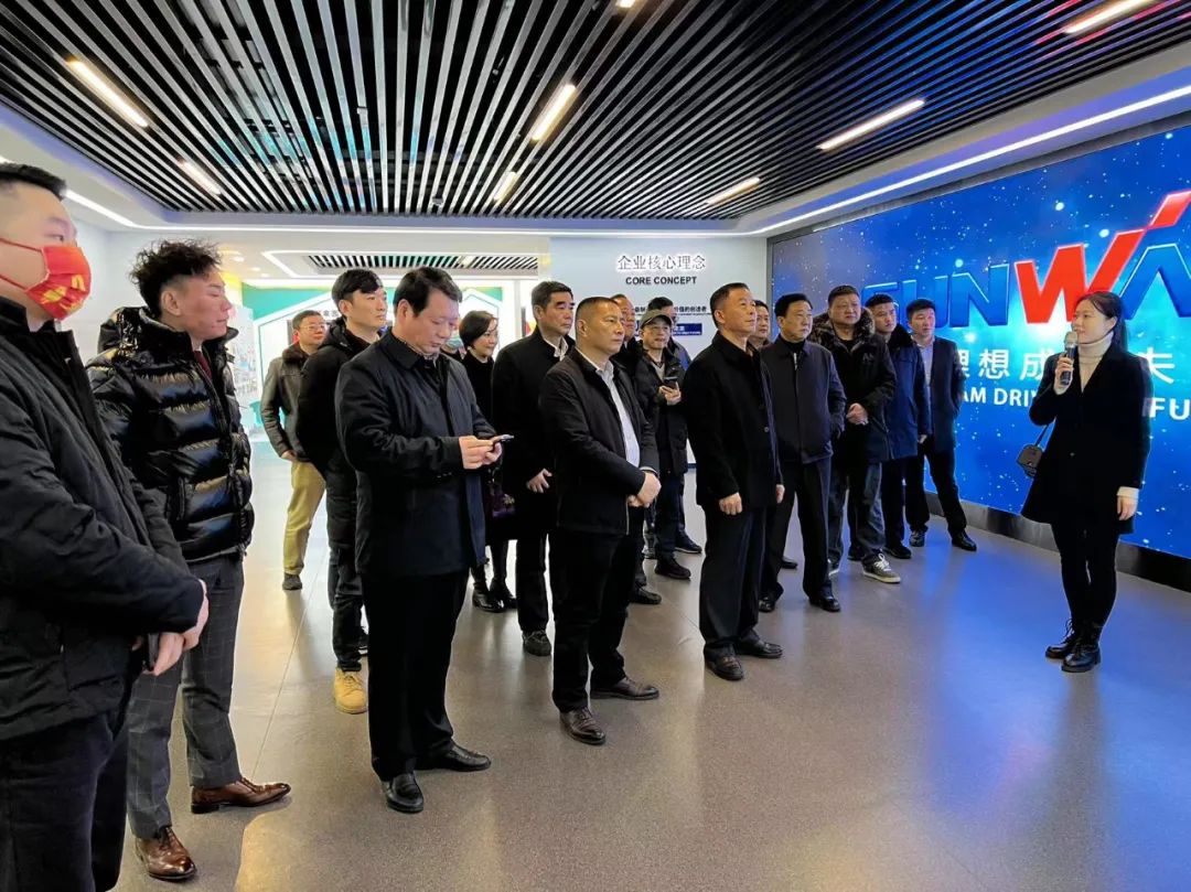 湖南异地商会联合会组织外洋湘商来访优德88智能