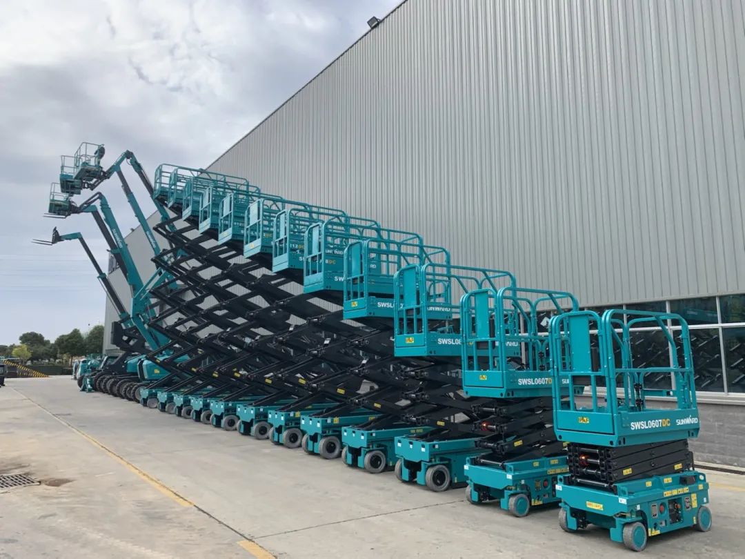 创下单日最高发货量纪录！优德88高机装备集中发货