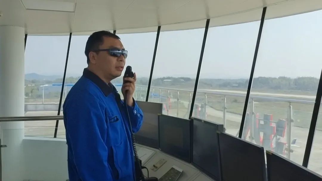 逍遥协同显身手！湖南航空应抢救援队优德88机组开展特情处理应急演练