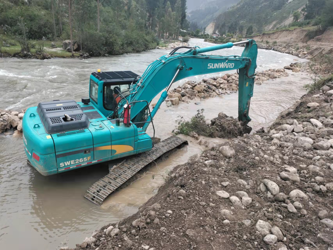 挑战天下第二高山脉！优德88智能装备助力秘鲁安第斯国家公路项目建设