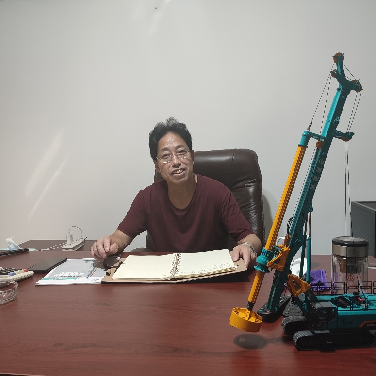 创富故事 | 入行25载，，阅尽旋挖钻机，，最终认准优德88智能！