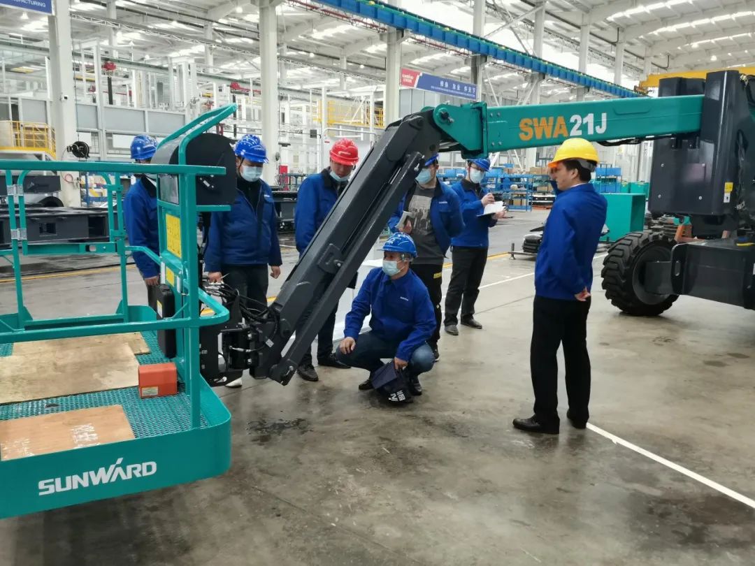 行业同级别产品之最！优德88智能又一款曲臂式高空作业平台乐成下线