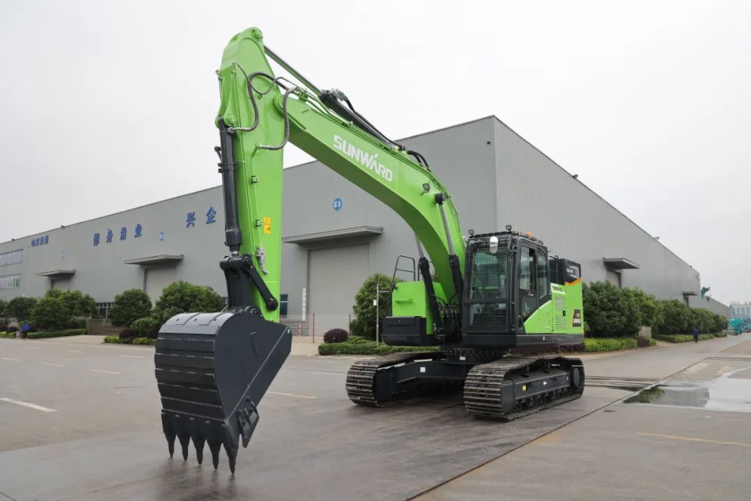 征战川藏铁路！优德88智能新一代电动挖掘机乐成交付