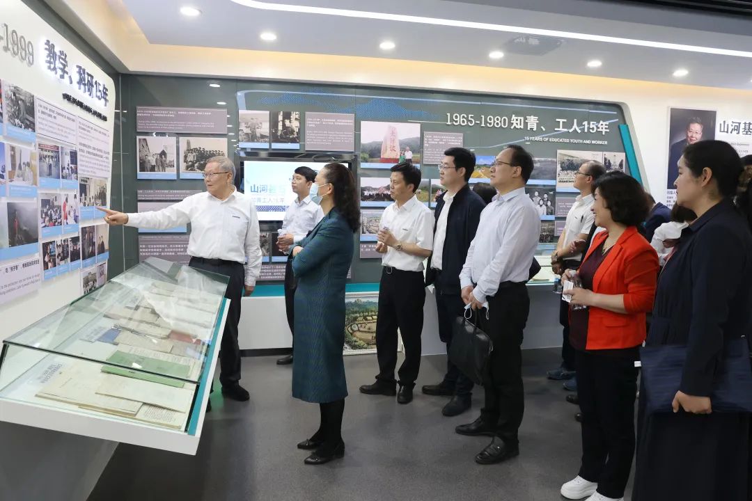 深化产学研相助！中南大学校长、中国工程院院士田红旗率团造访优德88智能