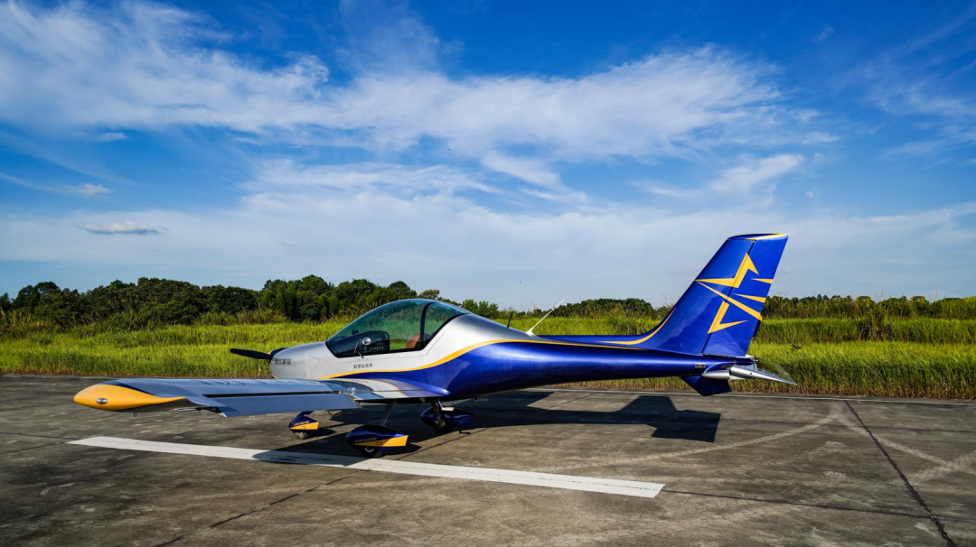 图集 | 阿若拉穿“鲨”衣，，，，，尚有更多套装为天空添彩！