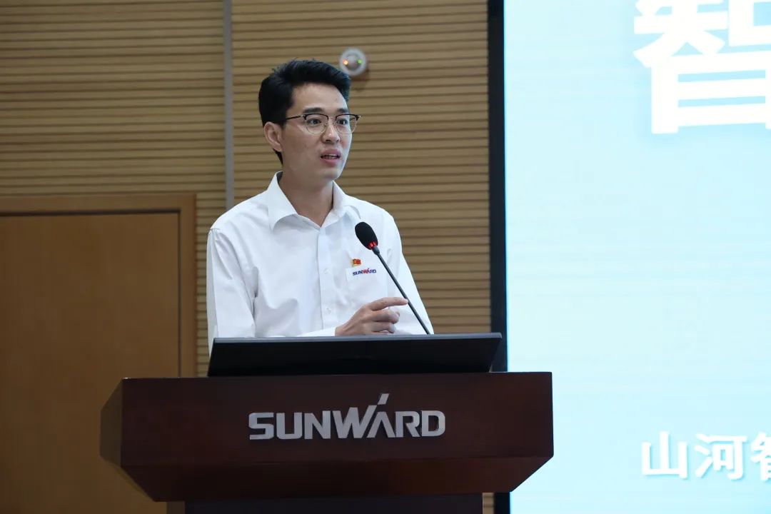 立异引领，，，智造未来！“2022院士专家长沙行”高端装备高质量生长钻研会盛大举行