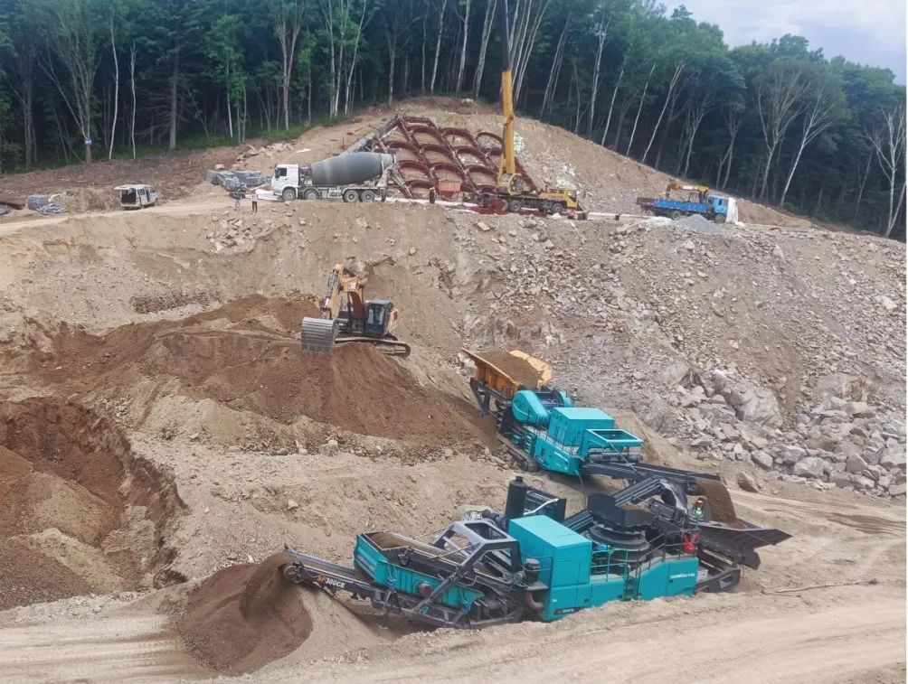 优德88普石勒成套移动破碎装备助力哈伊高铁铁伊段建设