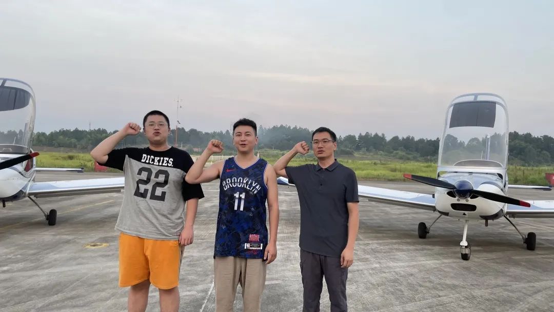 冲上云霄！湖南优德88通航学员乐成单飞