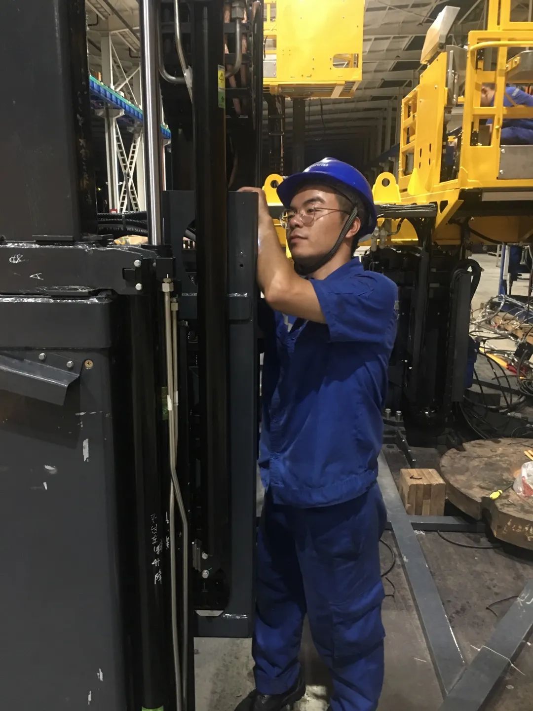 为铁路运输保驾护航！优德88智能自主研制首套三平台作业装置乐成交付