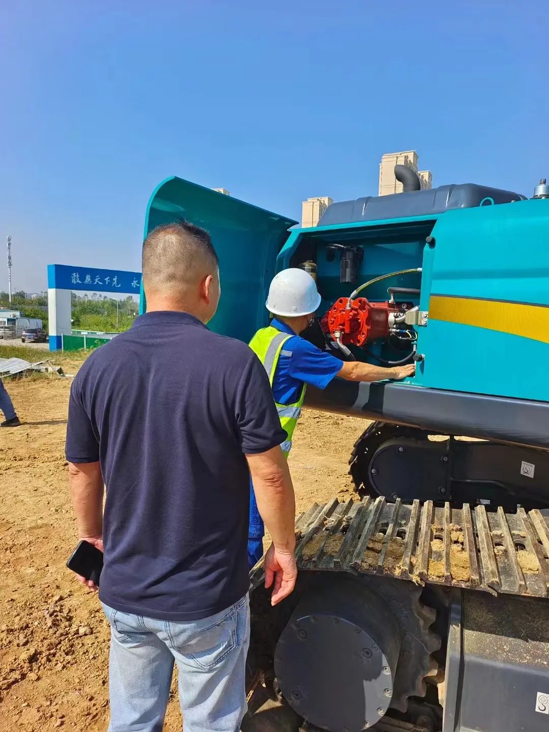 全款拿下！优德88智能挖掘机奔赴工地一线