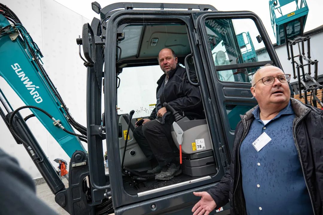 Bauma 2022 | 持续加码欧洲高端市场，，，，“优德88绿”闪灼德国慕尼黑