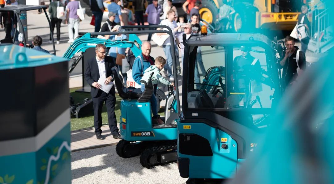 Bauma 2022 | 一组火热现场图带您重温优德88智能德国宝马展之旅