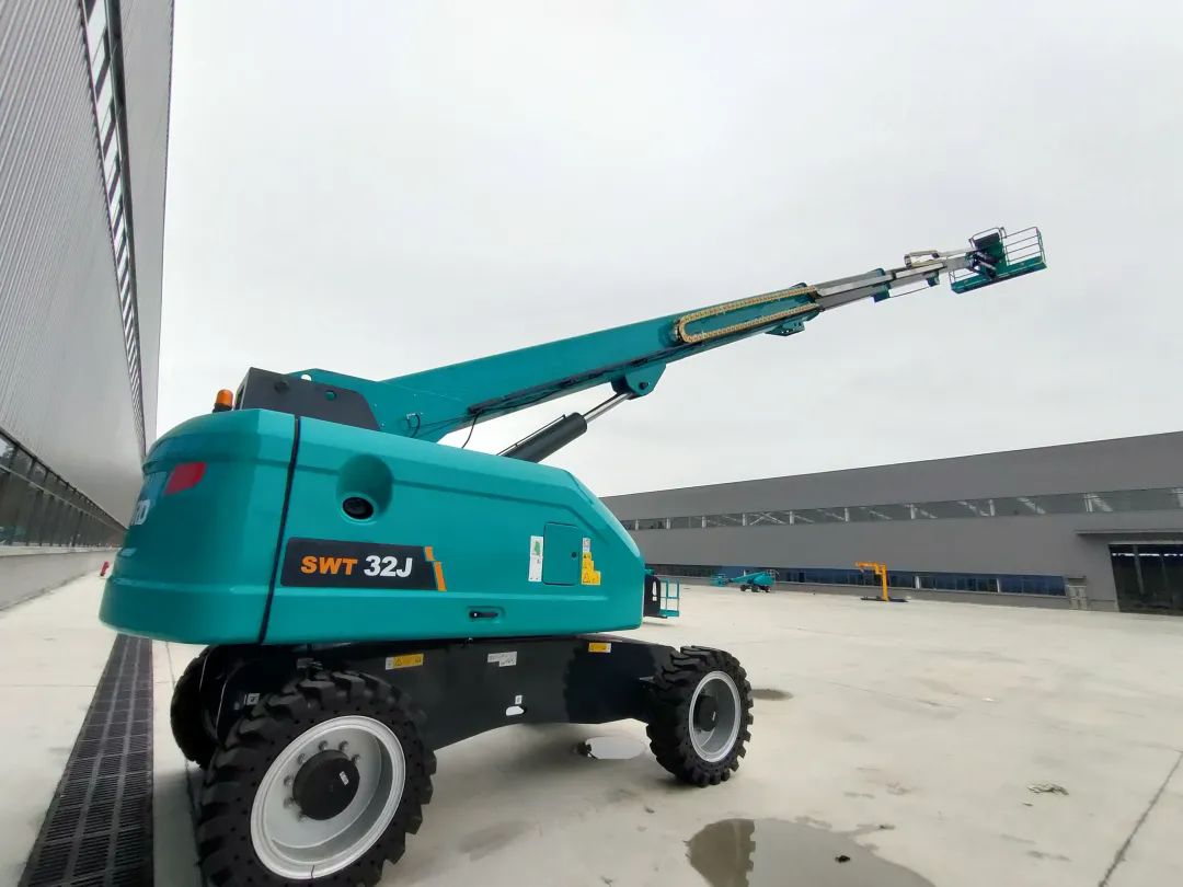 无需扩桥！优德88智能国四款32米直臂式高空作业平台乐成下线