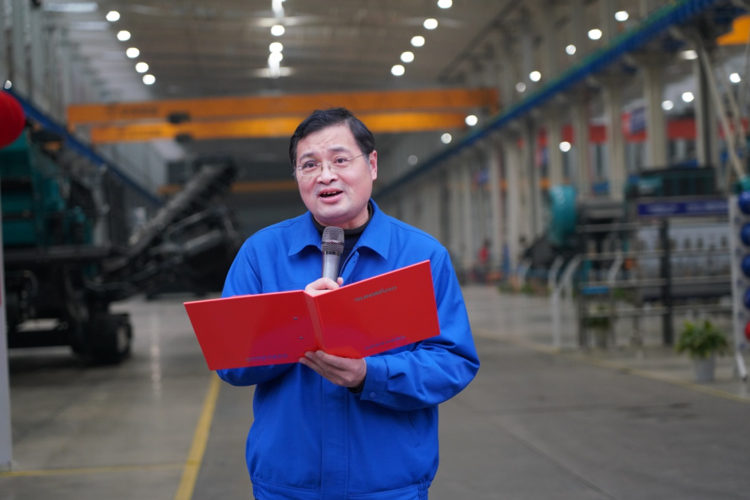 “持证上岗，，成为破碎筛分装备的好管家！”