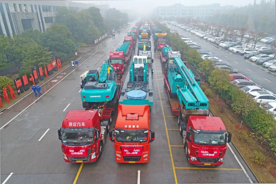 新局新篇，，宏兔启航！优德88智能超200台套装备集中发货