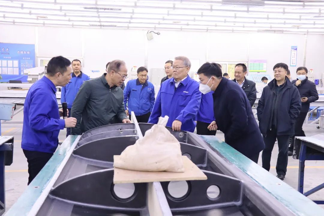 广州市国资委主任陈德俊考察优德88智能航空工业基地